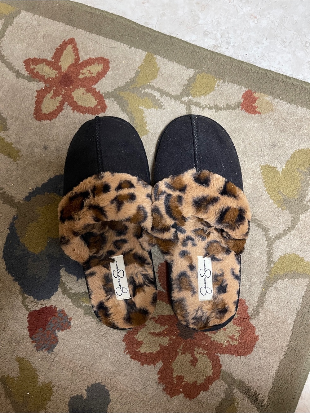 Faux Fur Leopard Slide Slippers - Black and Leopard Print
Jessica Simpson